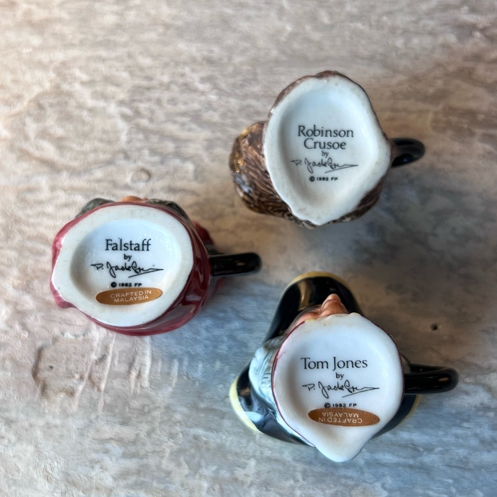 Set of Three Miniature Vintage Toby Jugs - Picture 3 of 3